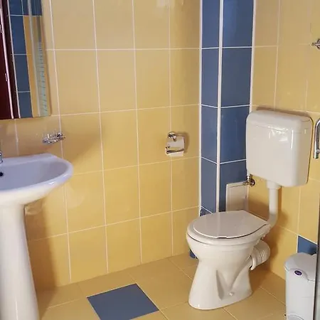Konukevi Pensiunea Alegria 3*