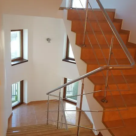 Konukevi Pensiunea Alegria 3*