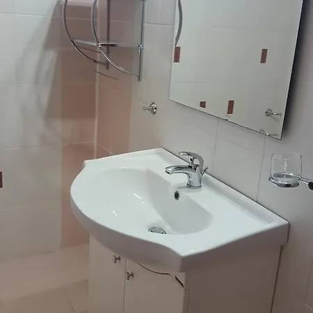Konukevi Pensiunea Alegria 3*
